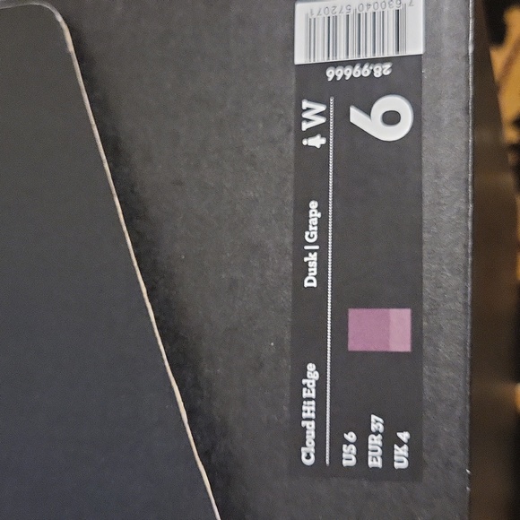 On running cloud Hi Edge Dusk grape Women's US 6 Medium, New Inbox. - Picture 7 of 7